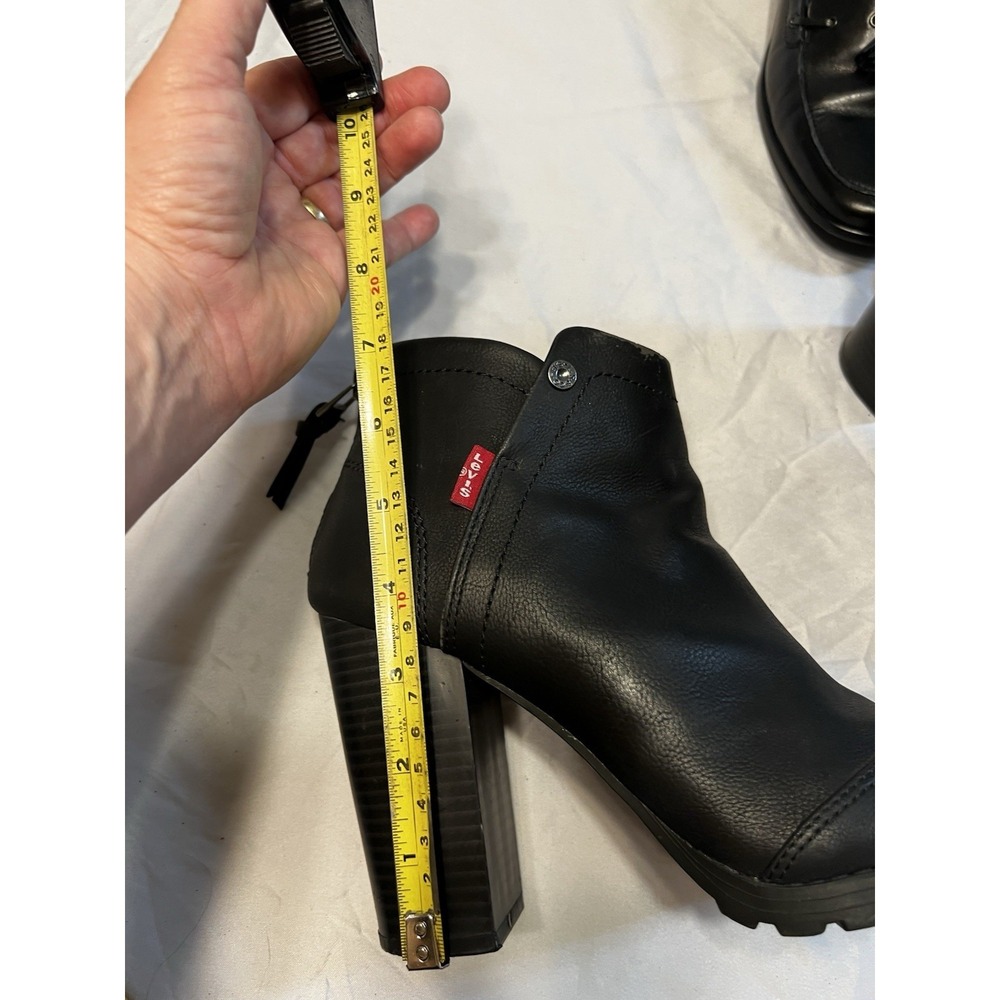 Levis Womens Black Ankle Boots Block Heel Lug Sole‎ Back Zip 52797801A 8.5 - Picture 15 of 15